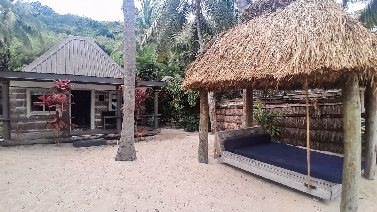 Beachfront Bure — photo 2 of 12