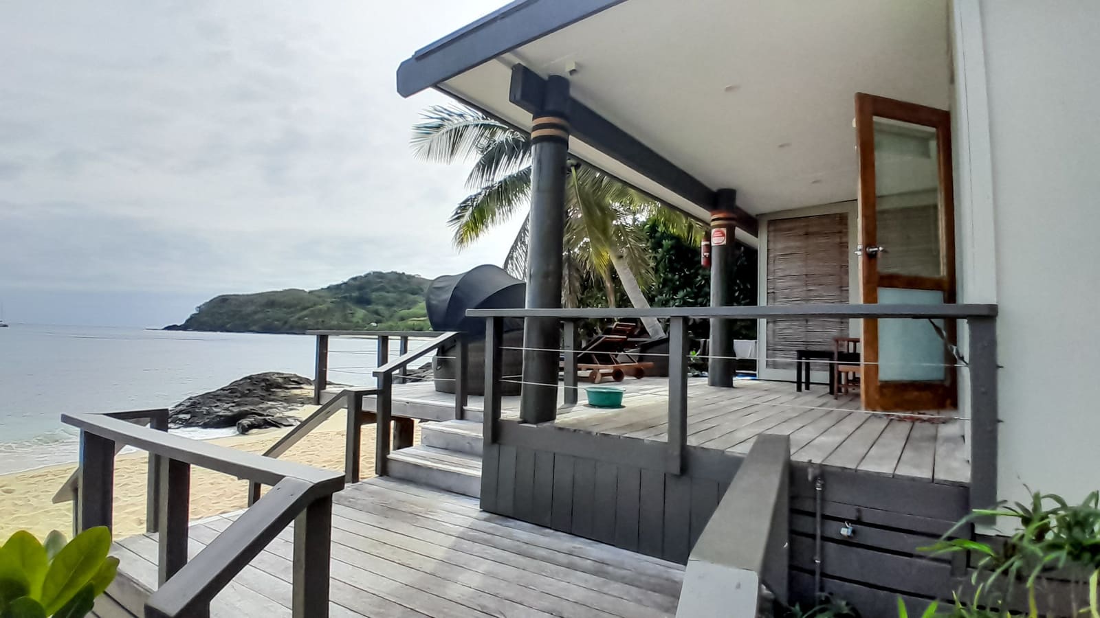 The Point Beachfront Suites — photo 6 of 6